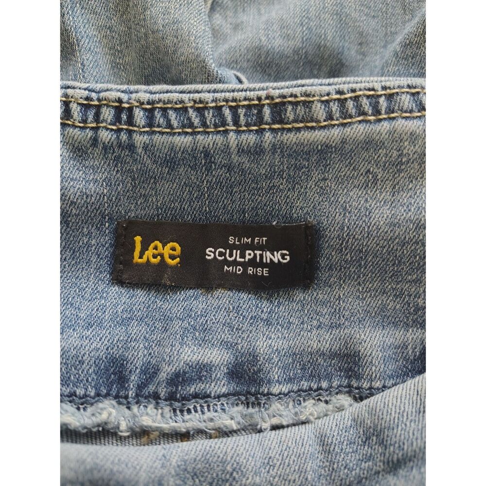 Lee Sculpting Mid Rise Denim Bermuda Jean Shorts Women's Sz 14 Light Wash - Picture 4 of 5